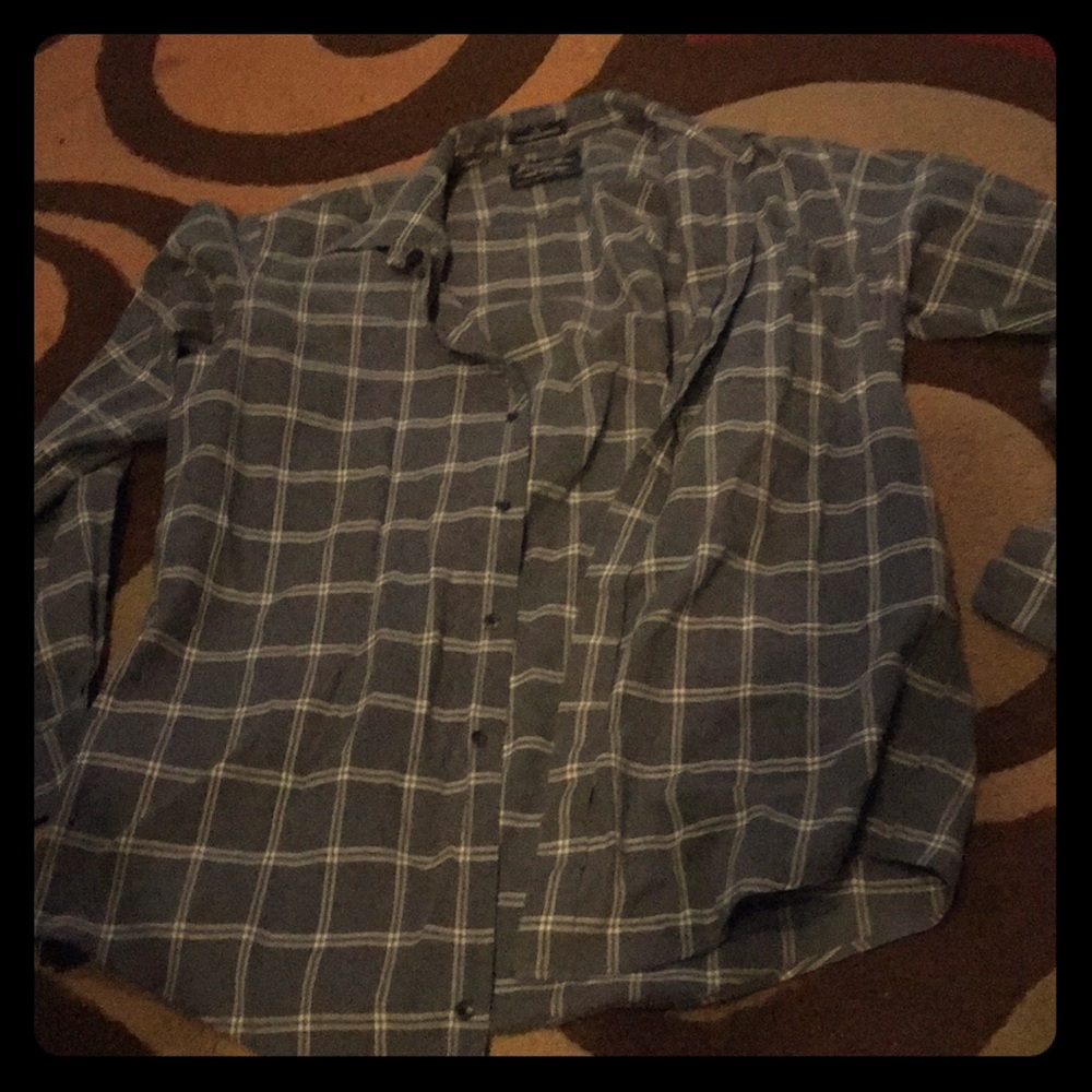 Legendary Van Heusen Button Down